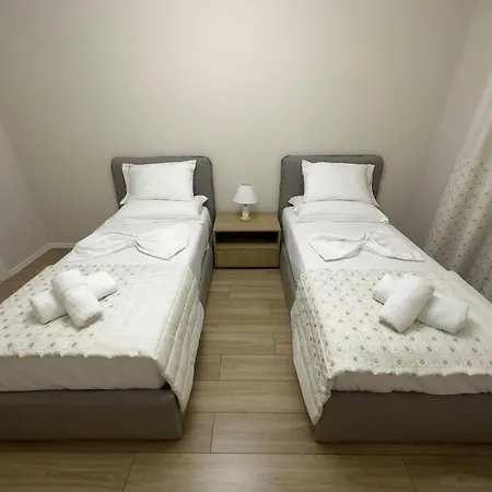 Welcome At Ds' Apartments! Апартаменты Тирана